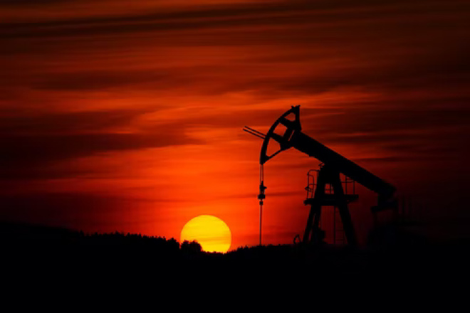 Types of Steel Piping Materials Used in Oil & Gas