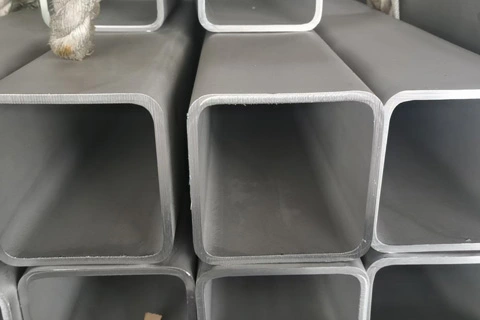 types of pipe fittings in oil and gas industry