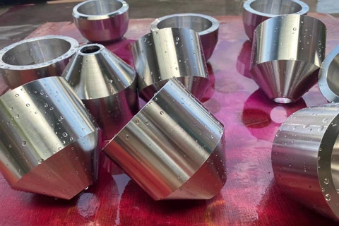 types of pipe materials used in oil and gas