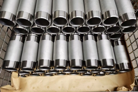 types of pipes used in oil and gas